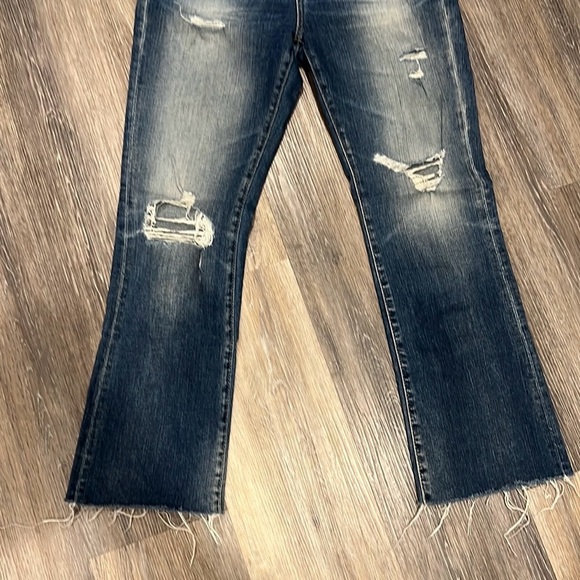 AG The Jodi Crop high rise slim flare distressed size 27R - Picture 4 of 9